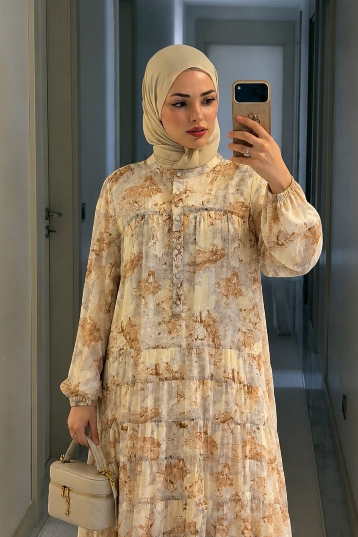 İçlikli Desenli Kat Kat Dantel Detaylı Uzun Elbise – Bej