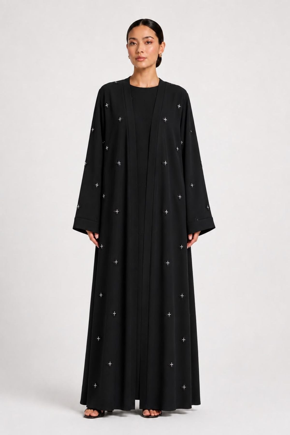 İnci Ve Taş İşlemeli Abaya – Siyah