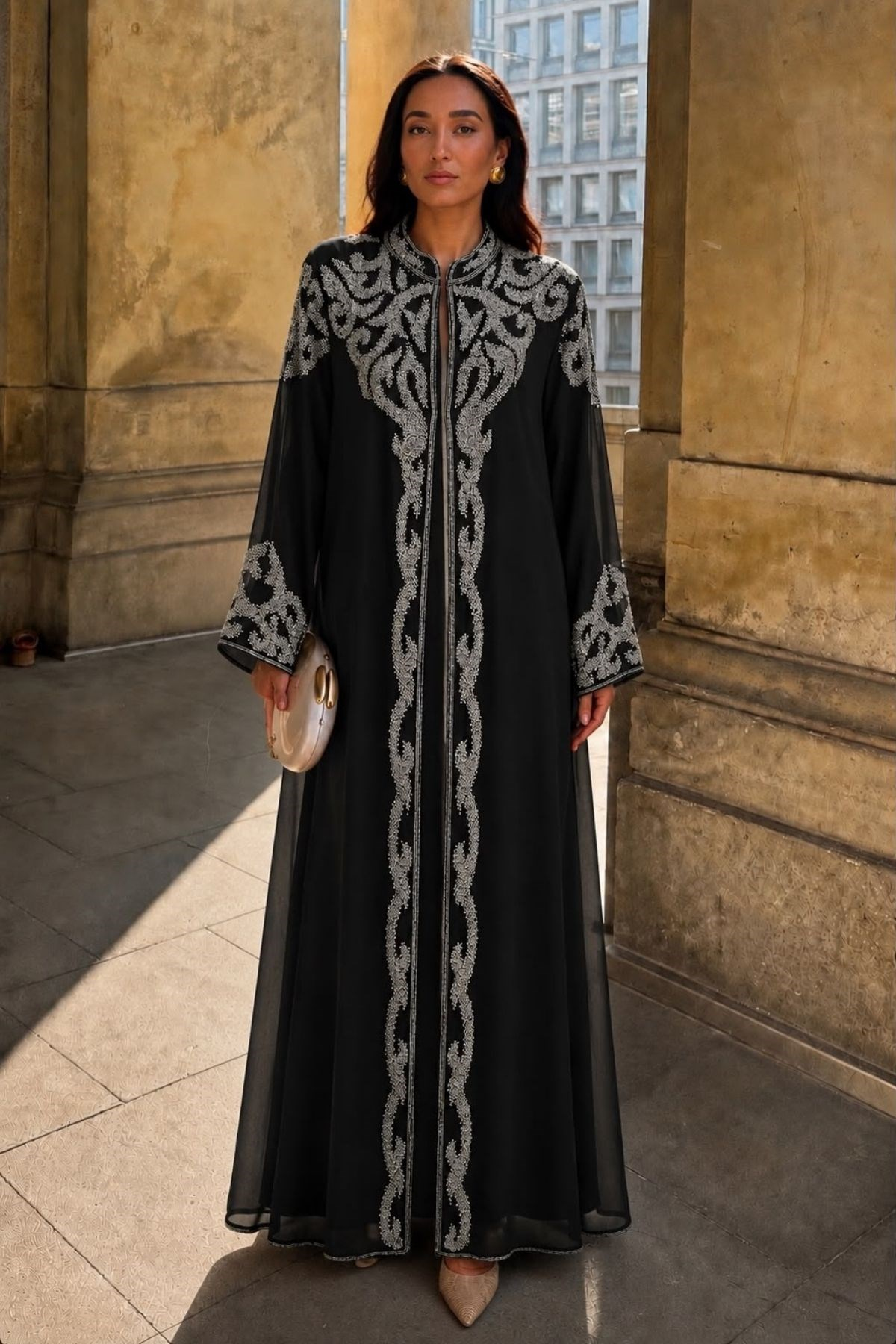 İthal Özel Kasnak İşlemeli Siyah Abaya