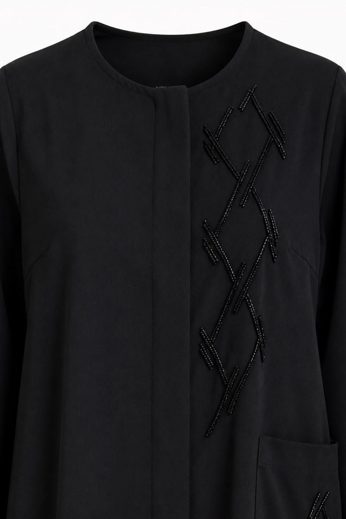 Kum Krep Crep Siyah Taş İşlemeli Abaya