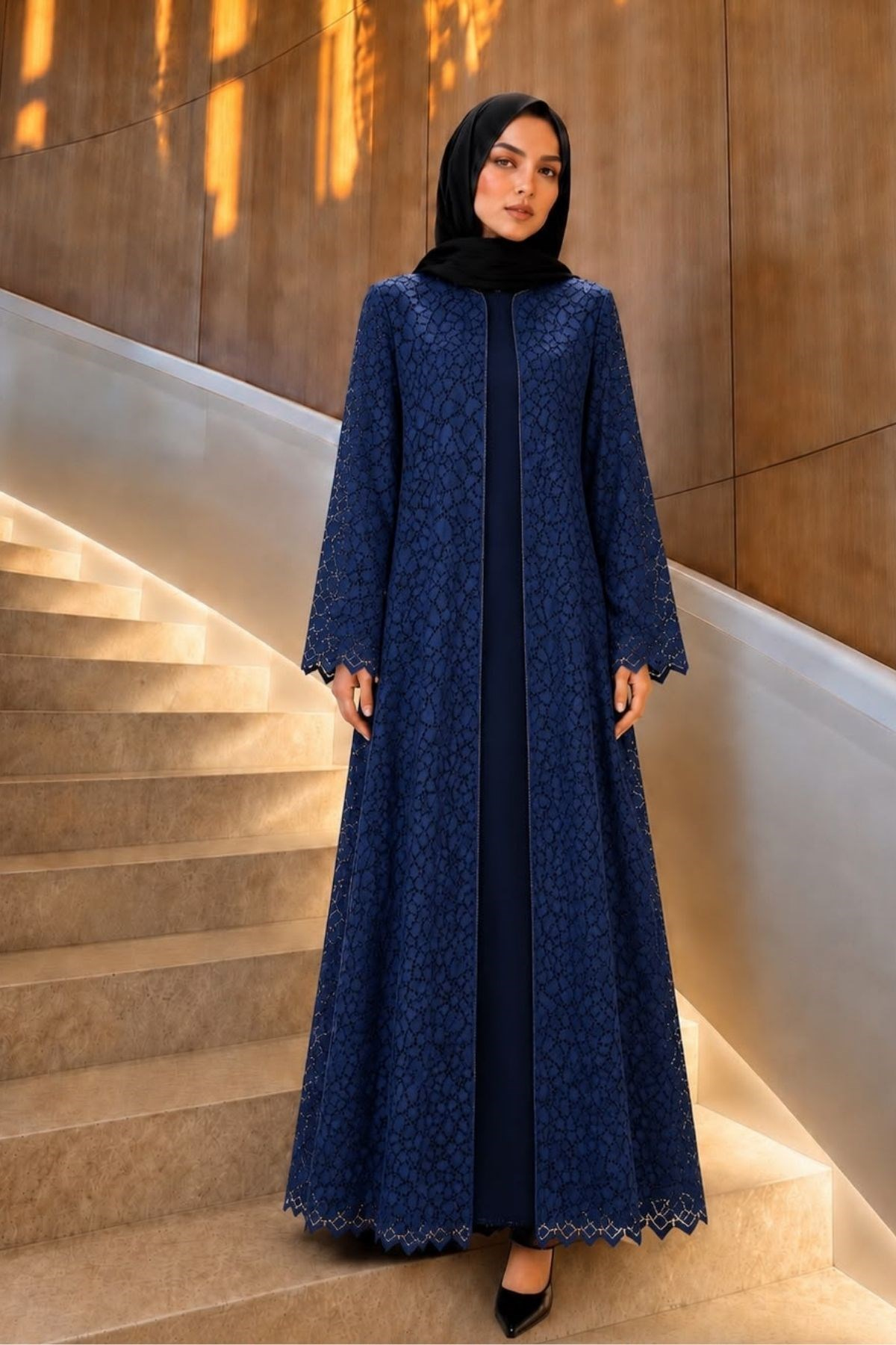 Lacivert Dantel İşlemeli Abaya Takımı