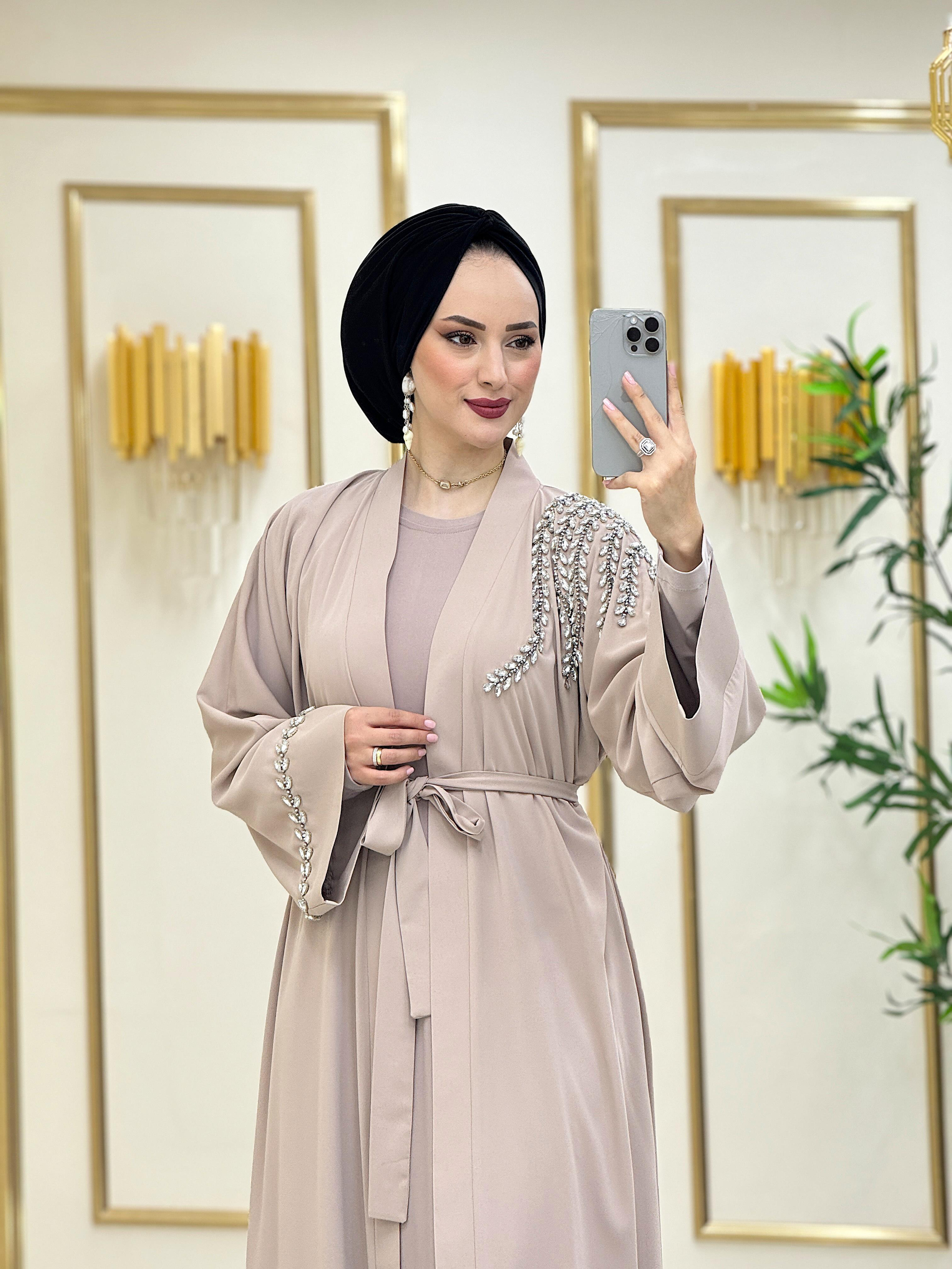 Lara Abaya Takım