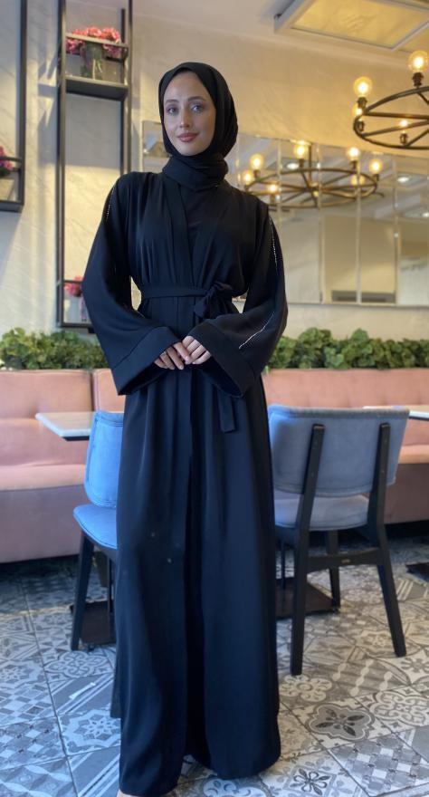 OMUZU TAŞLI  ABAYA