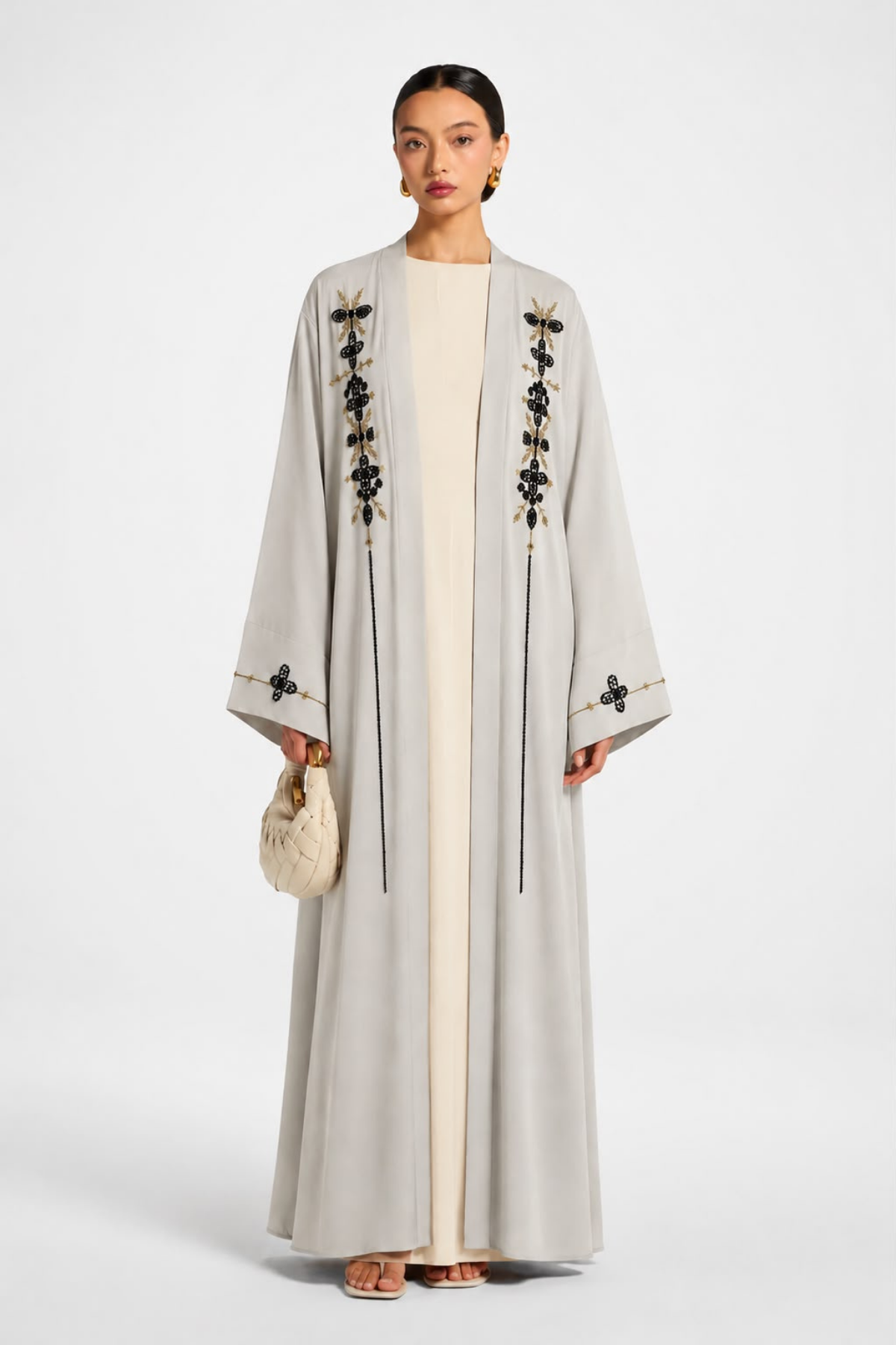Özel Gold Nakışlı Ekru Abaya