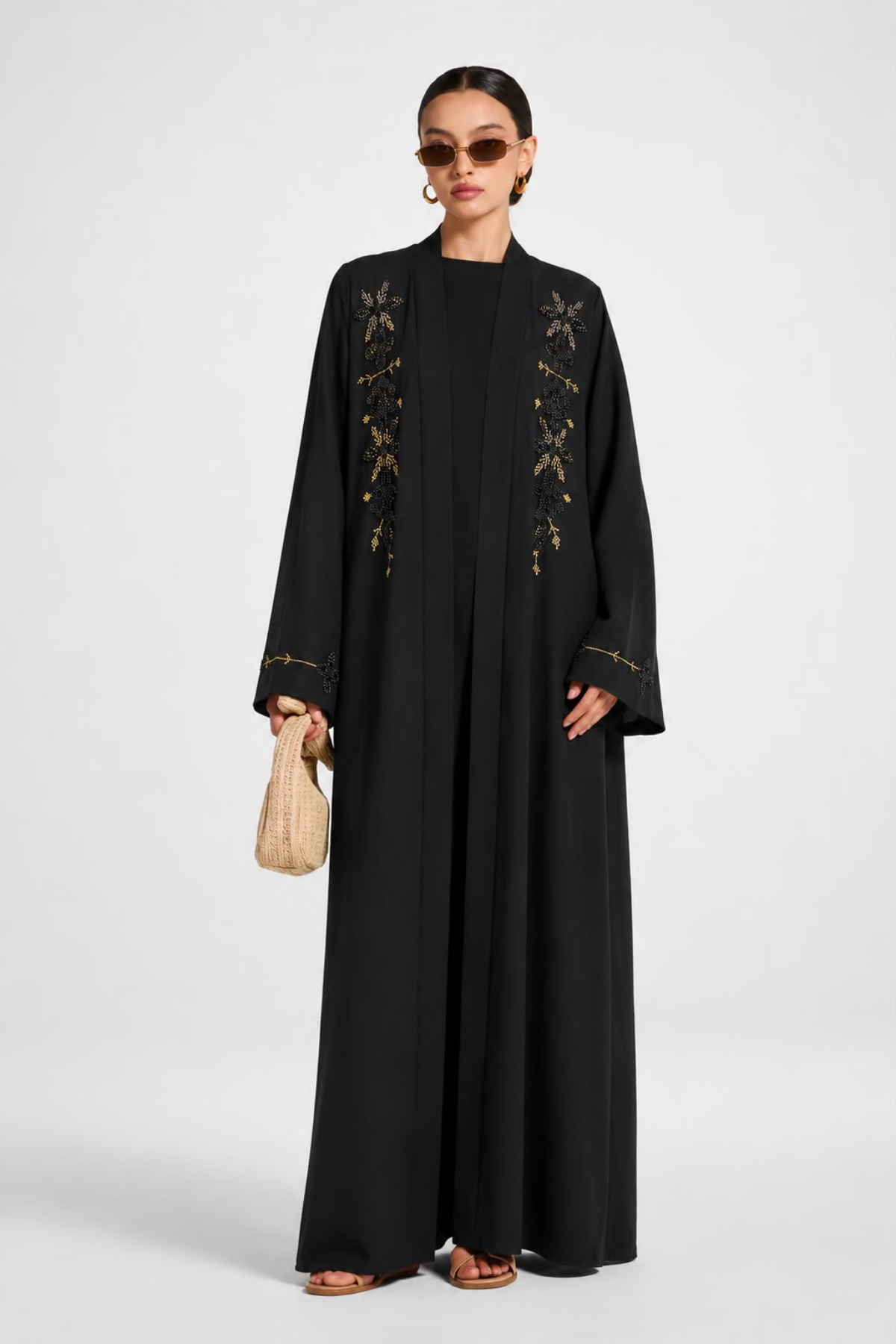 Özel Gold Nakışlı Siyah Abaya