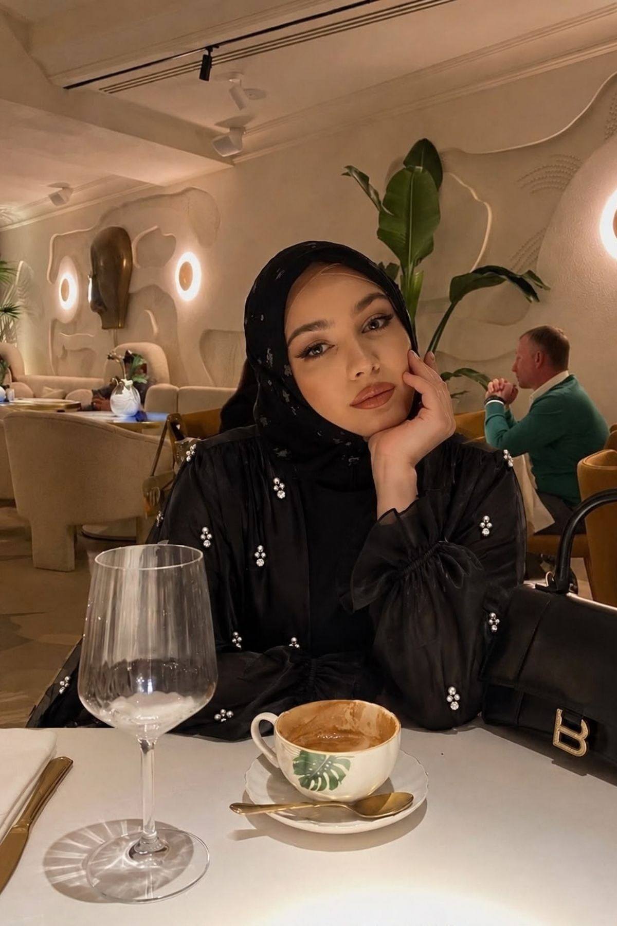 Özel İnci İşlemeli İkili Abaya Takım Siyah