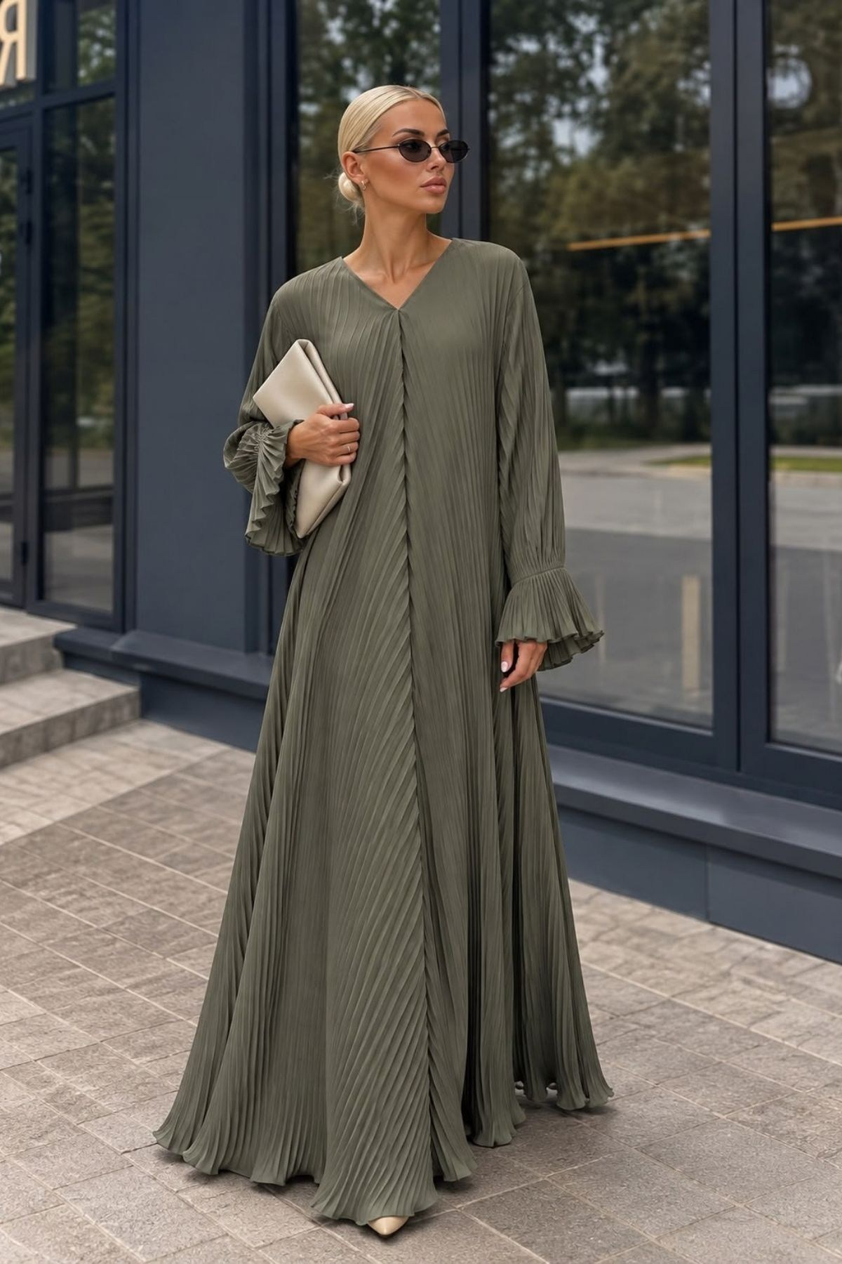 Piliseli Likralı Yeşil Abaya