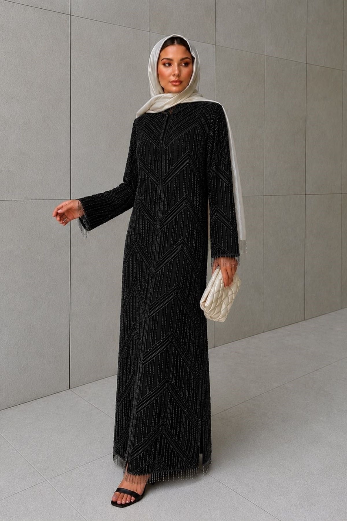 Prestige İthal Boncuk İşlemeli Abaya – Ful Siyah