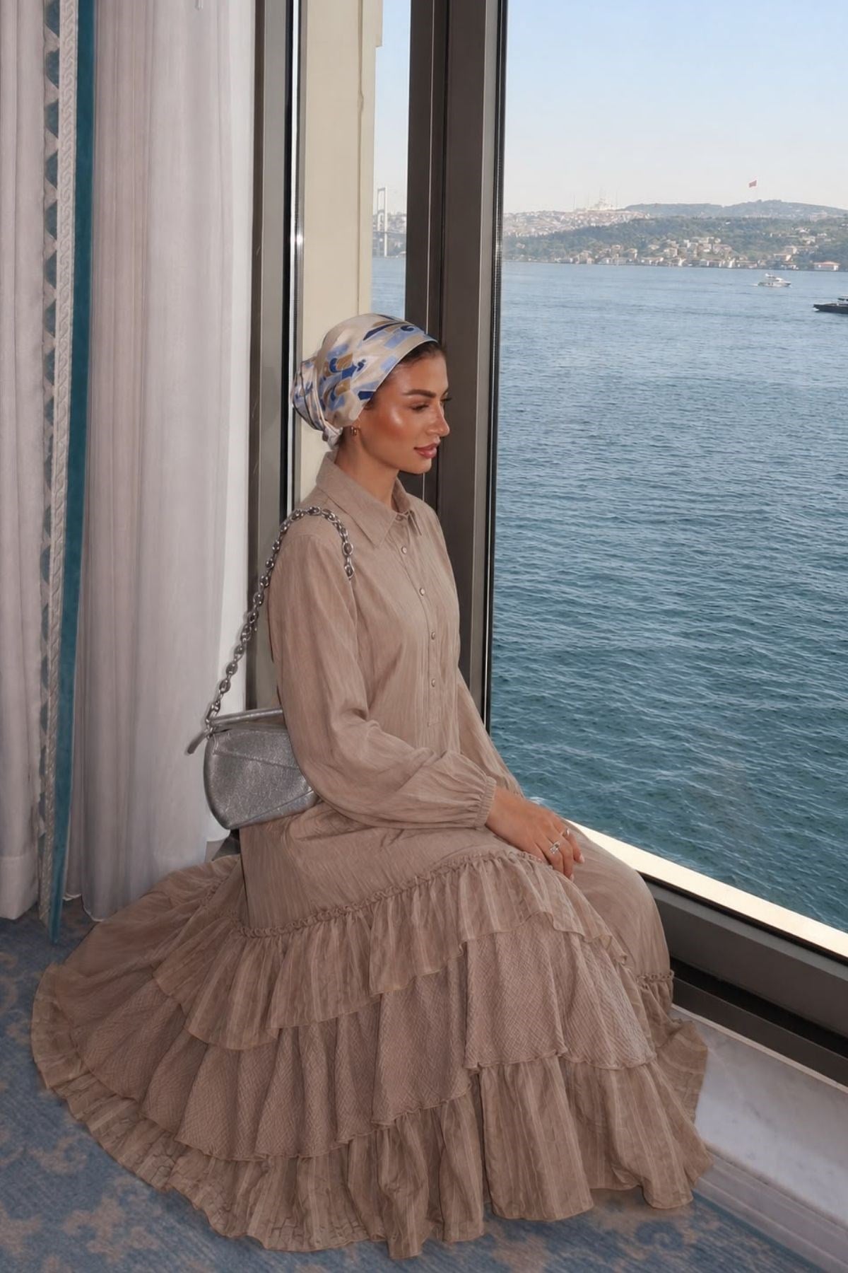 Sahara Volan Katlı Elbise Camel