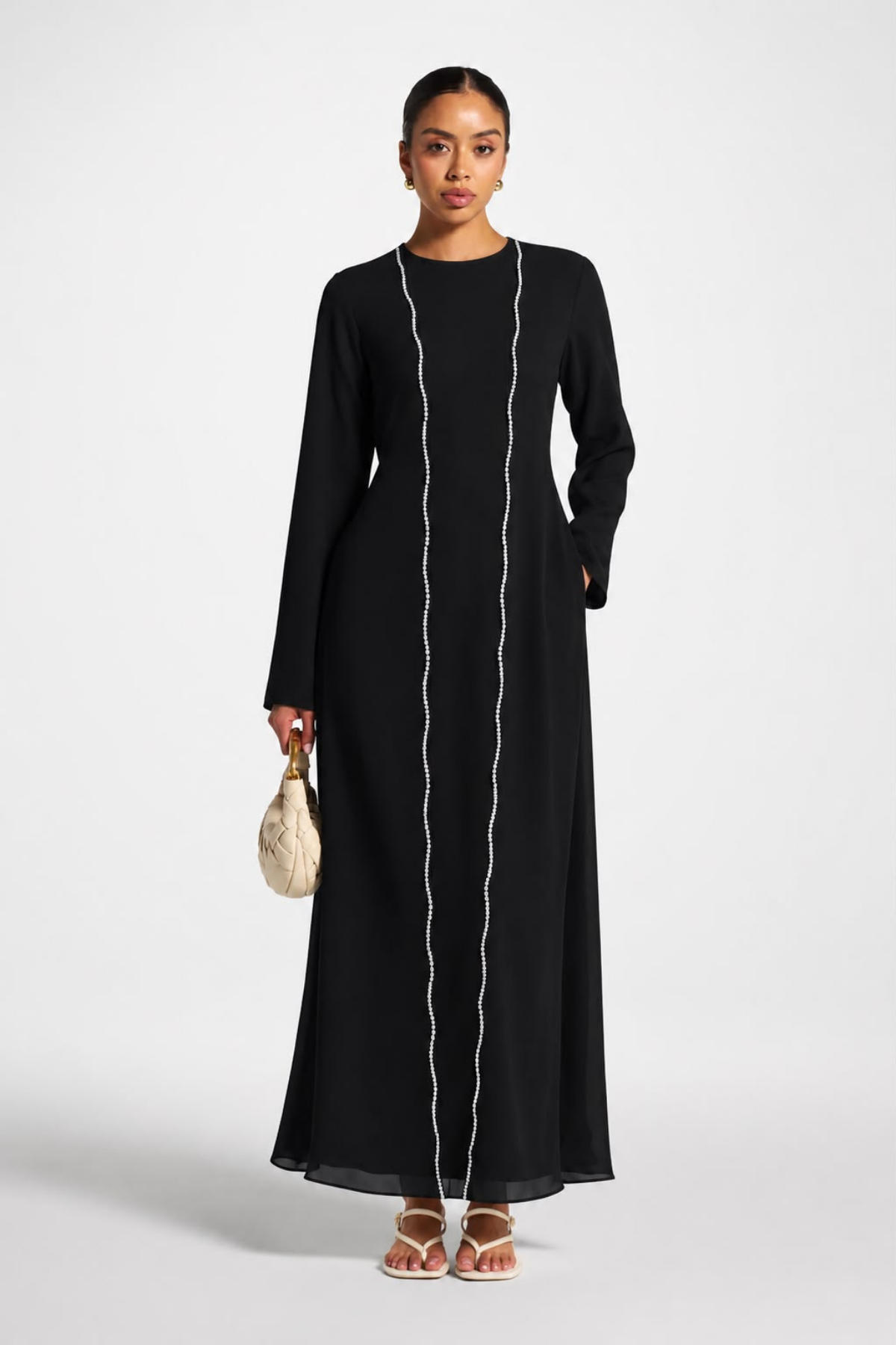 Siyah Gümüş Taş İşlemeli Şık Abaya