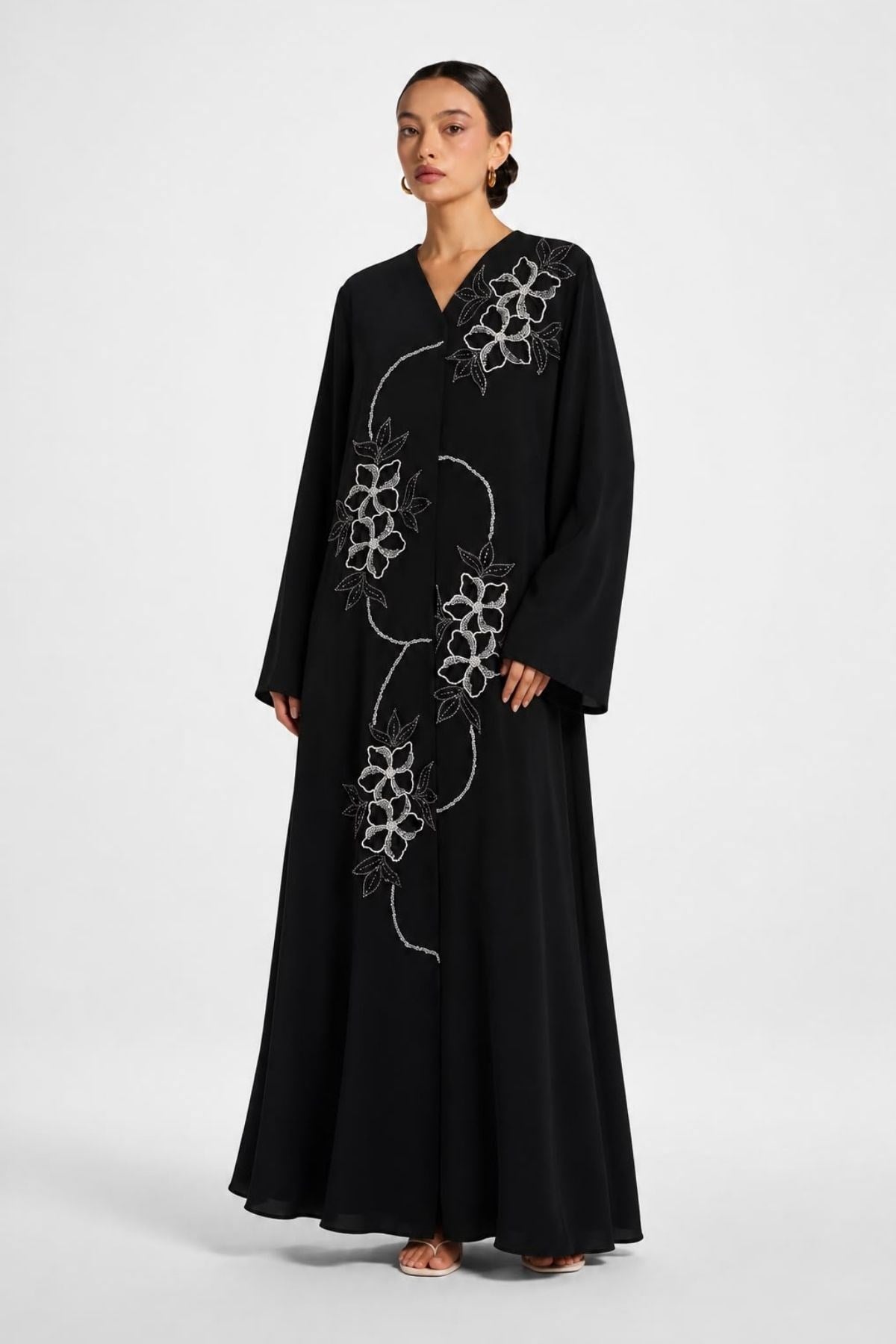 Siyah Zarif Çiçek Abaya