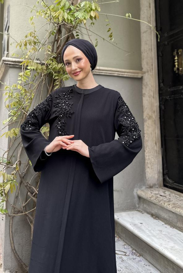 YAKASI İŞLEMELİ FERACE