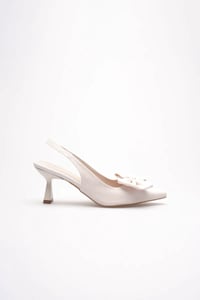 Bej Fiyonklu Kitten Topuklu Slingback Kadın Ayakkabı TR08MS24B