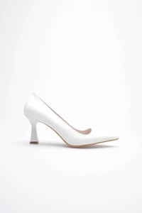 Beyaz Topuklu Kadın Stiletto TR20MS02B