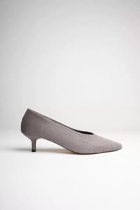 Kadın Gri Süet 4 cm İnce Topuklu Stiletto TR05MS02H