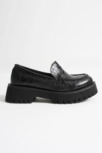 Kadın Günlük Siyah Kroko Loafer Ayakkabı TR10MS02G