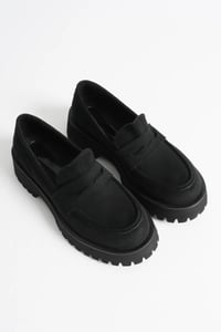 Kadın Günlük Siyah Süet Loafer Ayakkabı TR10MS02C