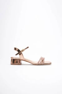 Kadın Rose Gold Taşlı Kalın Topuklu Sandalet TR20MY26F