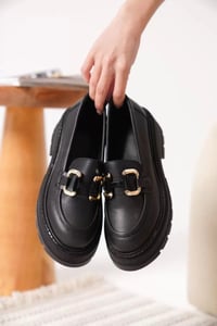 Kadın Siyah Cilt 6cm Topuklu Loafer TR17MS01C