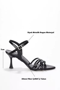 Kadın Siyah Metalik Rugan 7cm İnce Topuklu Abiye Ayakkabı TR45MY01A