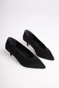 Kadın Siyah Süet 4 cm İnce Topuklu Stiletto TR05MS02F