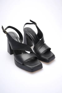 Siyah Kadın Topuklu Platform Sandalet TR12MY04A