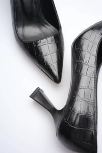 Siyah Kroko Topuklu Kadın Stiletto TR20MS02F