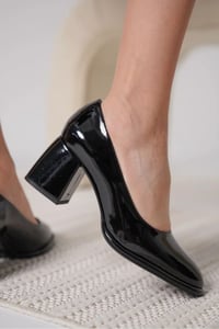 Siyah Rugan Kadın Stiletto TR18MS05A