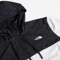 The North Face Train N Logo Overlay Beyaz Erkek Mont