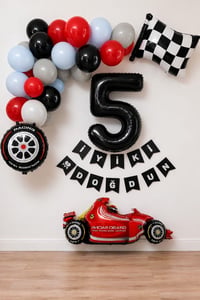 5 Yaş Yarış Arabası Temalı Doğum Günü Parti Kutlama Balon Seti – Kırmızı, Siyah ve Gri Süsleme Seti
