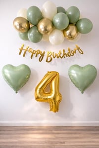 Adaçayı Konsept 4 Yaş Doğum Günü Seti ; Küf Yeşili-Krom Gold- Deniz Kumu ve Adaçayı Kalp Folyo Balon