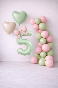 Adaçayı Yeşili & Pembe 5 Yaş Doğum Günü Balon Süsleme Seti