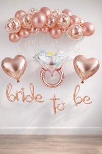 Bride To Be  El Yazısı, Tek Taş Yüzük Ve Kalp Folyo Balonlu Rose Gold Set
