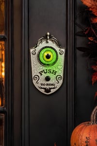 Cadılar Bayramı Işıklı Sesli Gözlü Kapı Zili Dekoru – Beyaz Halloween Kapı Süsü