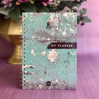 Darmaduman Tasarımlı Spiralli Sticker'lı Tarihsiz Konuşan Ajanda Haftalık Planlayıcı Defter