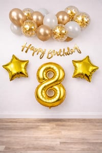 Gold Konsept 8 Yaş Doğum Günü Kutlama Seti; Beyaz Gold Konfetili Balon, Rakam Yıldız Folyo ve Banner