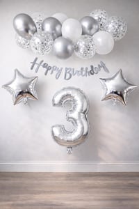 Gümüş Konsept 3 Yaş Doğum Günü Kutlama Seti Beyaz Gümüş Konfetili Balon Rakam Yıldız Folyo ve Banner