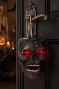 Hareket Sensörlü Işıklı Sesli Kafatası Asma Süsü – Hareketli Çeneli Halloween Cadılar Bayramı Dekoru