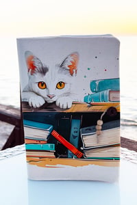 Kitap Kılıfı Ve Metal Ayraç- Meraklı Pati