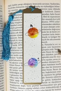 Kitap Kılıfı Ve Metal Ayraç- Satürnlu KIz