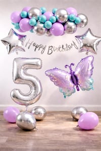 Lila Kelebek Temalı 5 Yaş Doğum Günü Balon Süsleme Seti – Lila Gümüş Parti Dekorasyon Seti