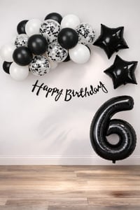 Siyah Konsept 6 Yaş Doğum Günü Kutlama Seti; Beyaz Siyah Konfetili Balon, Rakam Yıldız Folyo ve Banner
