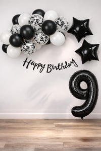 Siyah Konsept 9 Yaş Doğum Günü Kutlama Seti; Beyaz Siyah Konfetili Balon, Rakam Yıldız Folyo ve Banner