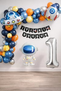 Uzay Temalı Doğum Günü Seti 1 Yaş; 4 Adet Folyo, 60 Lateks Balon, Banner, Balon Zinciri, Balon Bandı