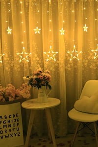 Yıldızlı Perde Led Işık 12 Saçak 138 Led Animasyonlu , Fişli, Günışığı