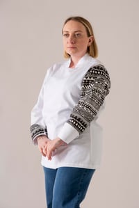 C-19 ETHNIC - Siyah Etnik Desenli Beyaz Şef Ceketi Kadın