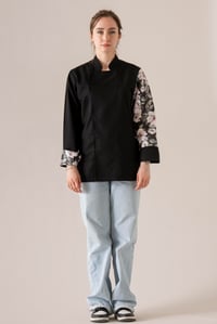 C-19 MAGNOLIA - Manolya Çiçeği Desenli Siyah Şef Ceketi Kadın