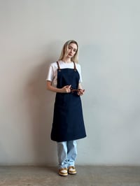 D-177 THOMAS - Çıkarılabilir Taba Rengi Askılı Lacivert Kot Önlük 