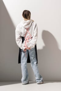 K-178 LILY - Çıkarılabilir Pembe Askılı Siyah Önlük 