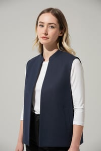 YL-01 – Kadın Lacivert Servis Yeleği